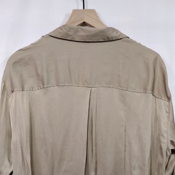 NWT Old Navy Silky Button Shirt Womens L Gold Retro 90s Y2K Casual Minimalist - Picture 9 of 9